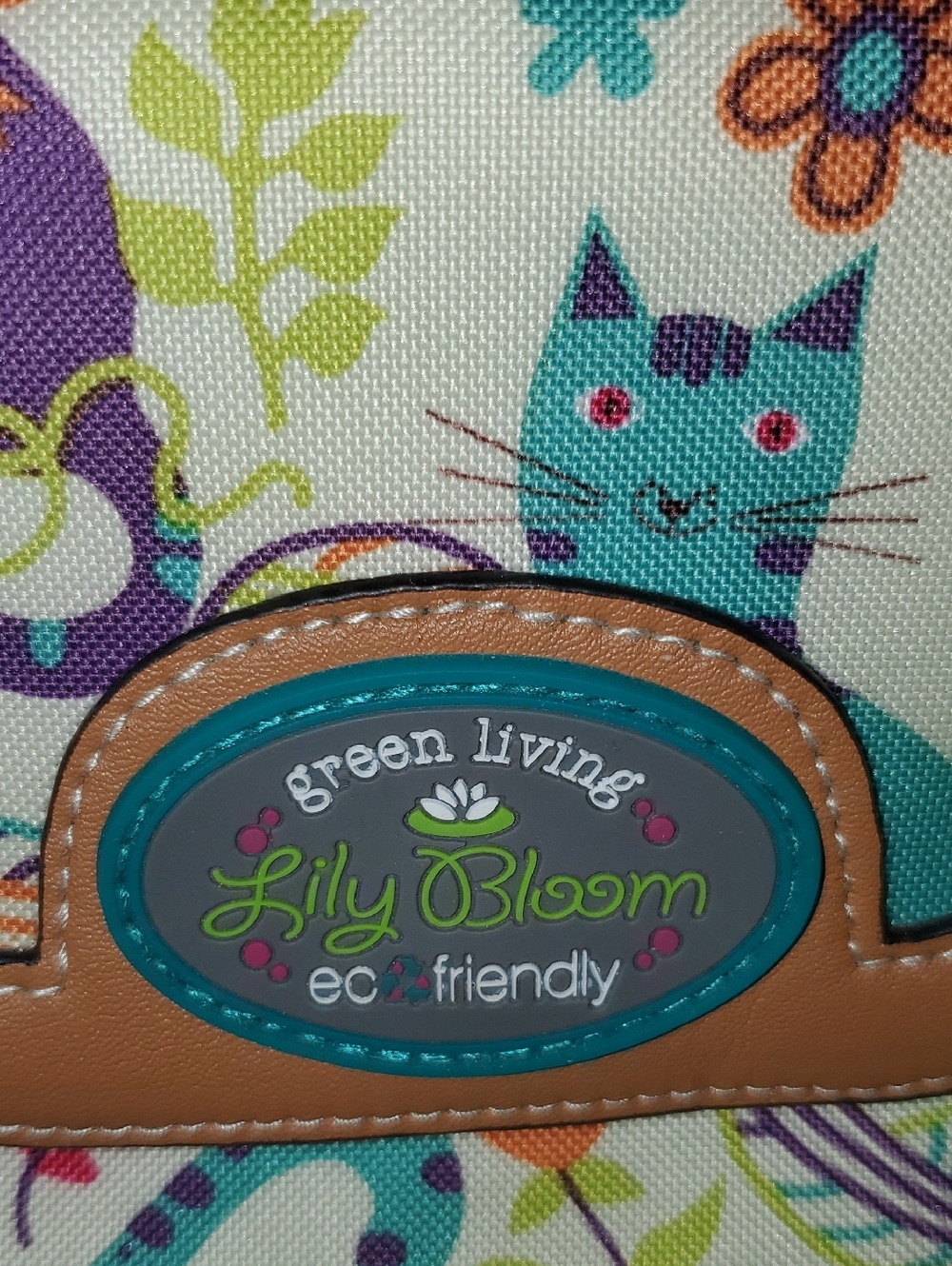 Lily Bloom Cat Print Crossbody Bag - Picture 5 of 14